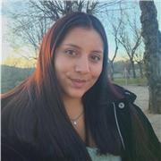 Licenciada en educación artística con énfasis en artes escénicas impartiendo clases a todas las edades